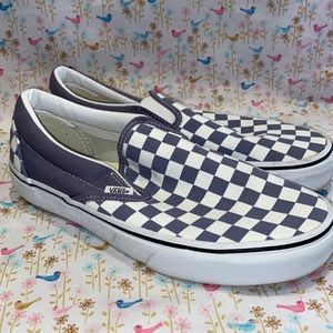 Vans unisex off the wall men 7.5. Women 9